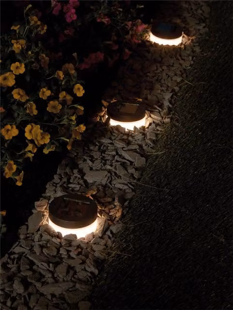 Luxform Avignon Solar LED Ground Light in Black with Dusk Sensor and Ground Spike – 1