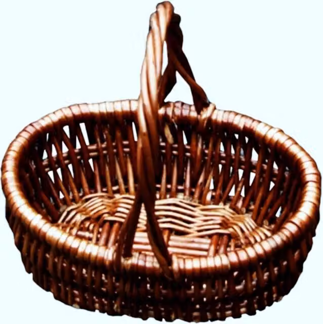 Red Hamper Leo Wicker Shopping Basket in Brown with Handles, W/D/H: 12.0 x 6.0 x 12.0 cm