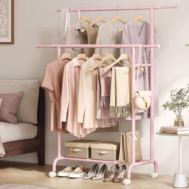 SONGMICS Double Metal Garment Rail with Lockable Wheels in Pink