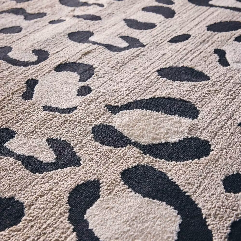 sweeek Beige Leopard Pattern Indoor Rug, W/D: 120 x 160 cm – 3
