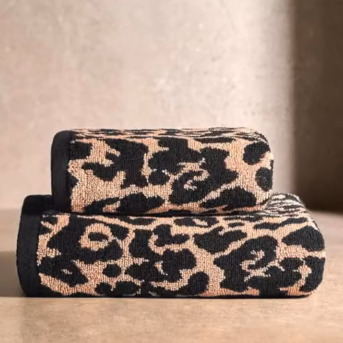 OHS 2 Piece Leopard Print Cotton Bath Towel Set in Beige, W/H: 70 x 115 cm