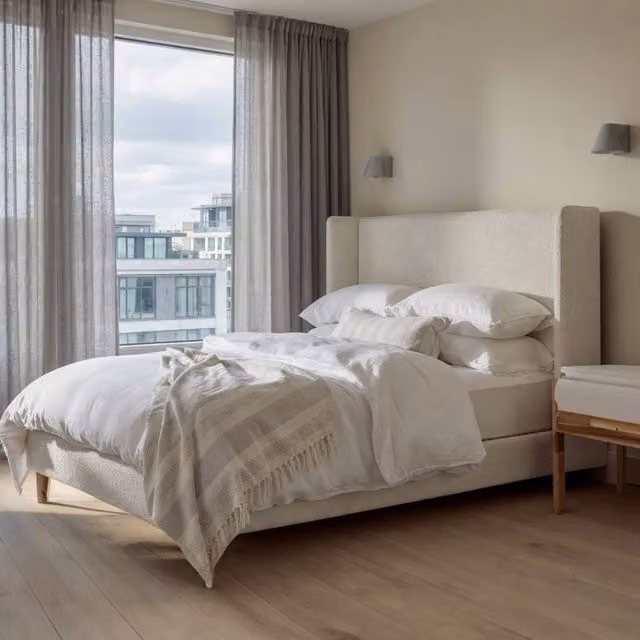 KDMD Ballymena Bouclé Upholstered Bed Frame in Ivory, Super King Size (200 x 200 cm)