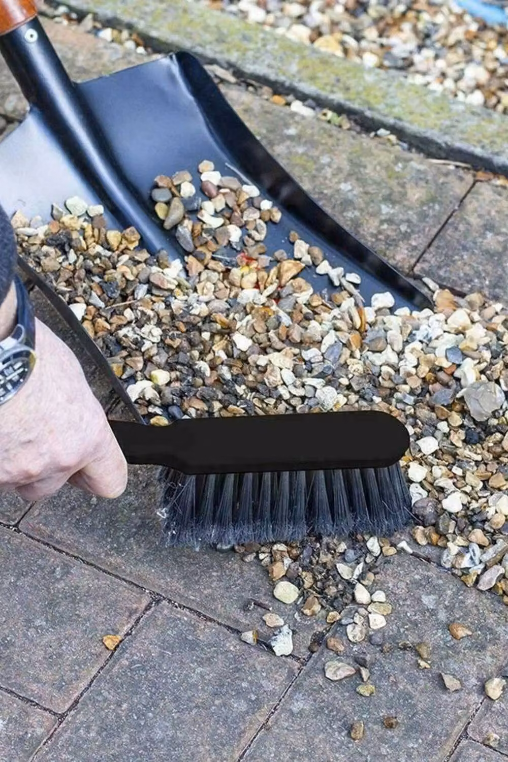 Marco Paul Handheld Metal and Wood Shovel in Black – 4