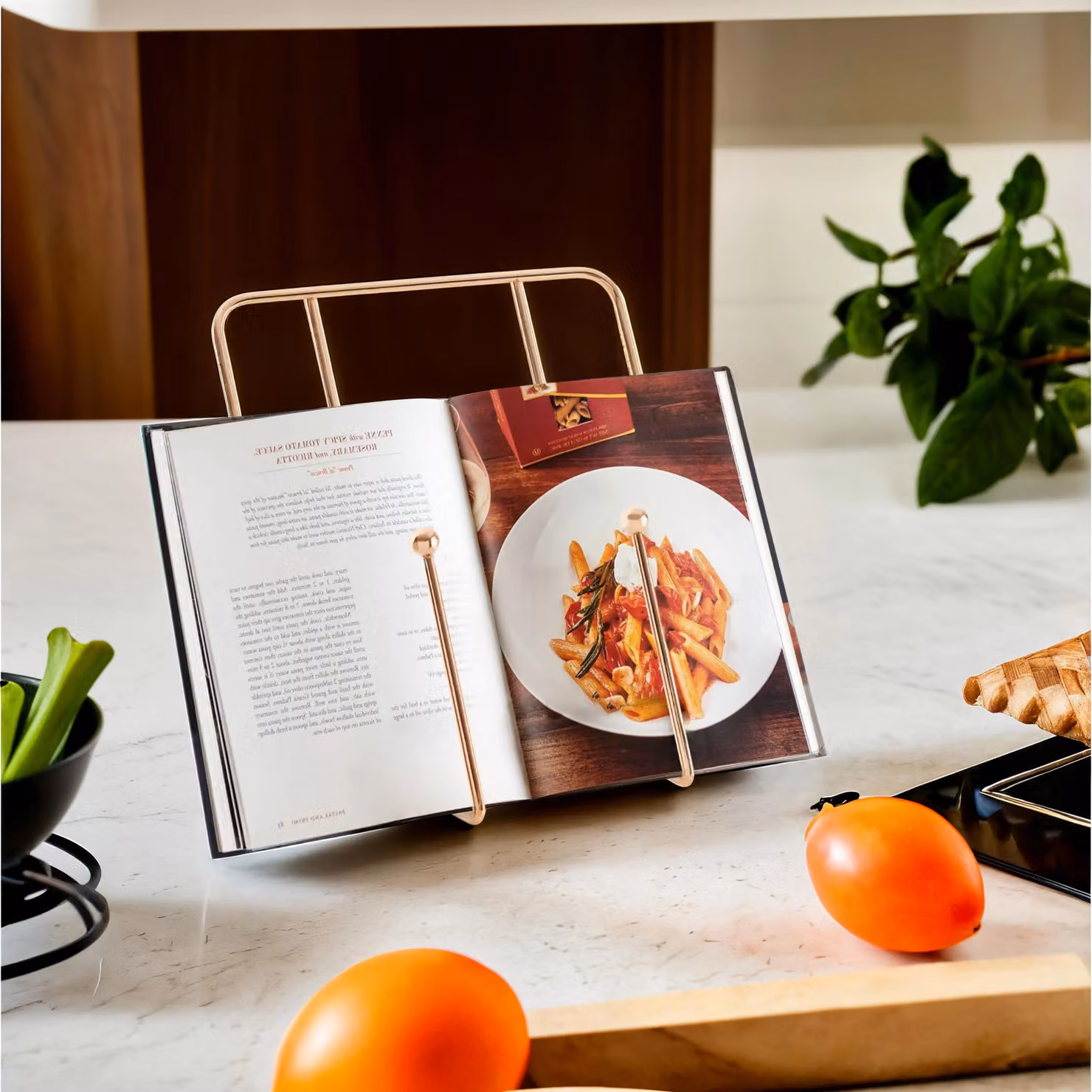 Orsina Metal Cookbook Stand with Gold Finish, W/D/H: 27.0 x 14.0 x 23.0 cm – 2