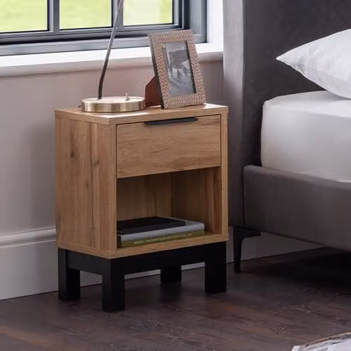 Julian Bowen Bali 1 Drawer Bedside Table in Oak