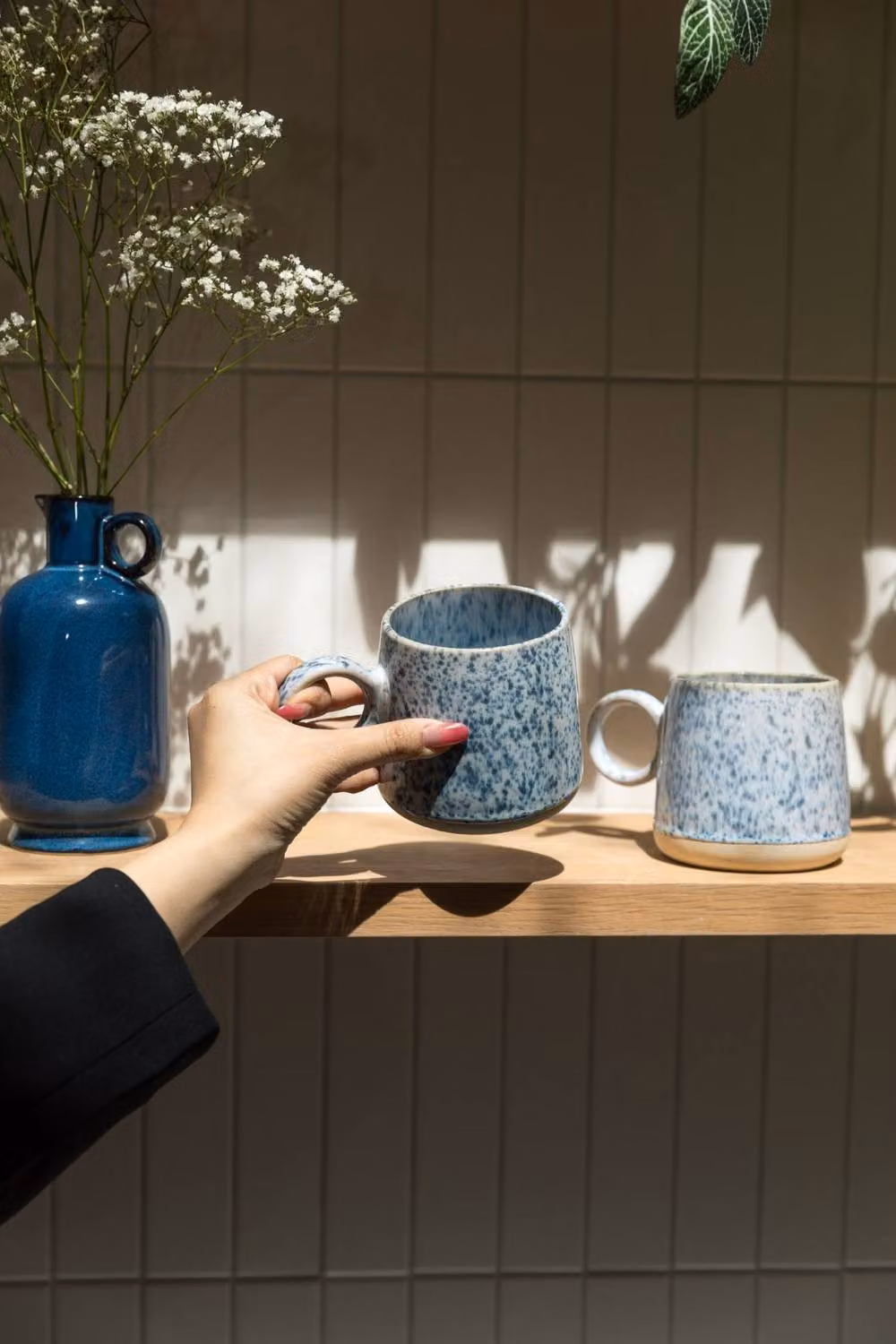 Upper Street Set of 2 Blue Ceramic Mugs, 460ml – 3