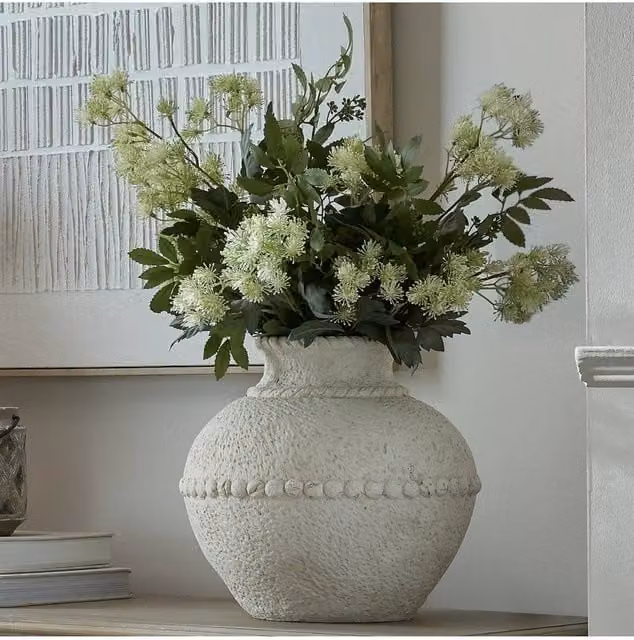 KDMD Olympia Medium Terracotta Vase in Warm White Ceramic – 1