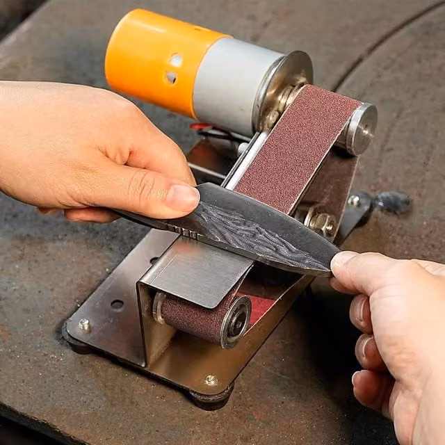 Ventryn Mini Belt Sander in Silver for DIY Woodworking and Crafting – 1