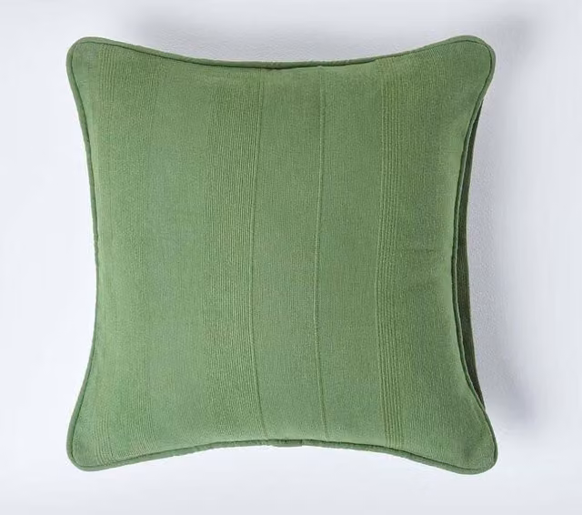 Homescapes Rajput Ribbed Cotton Cushion Cover in Dark Olive Green, W/D/H: 45 x 45 x 45 cm