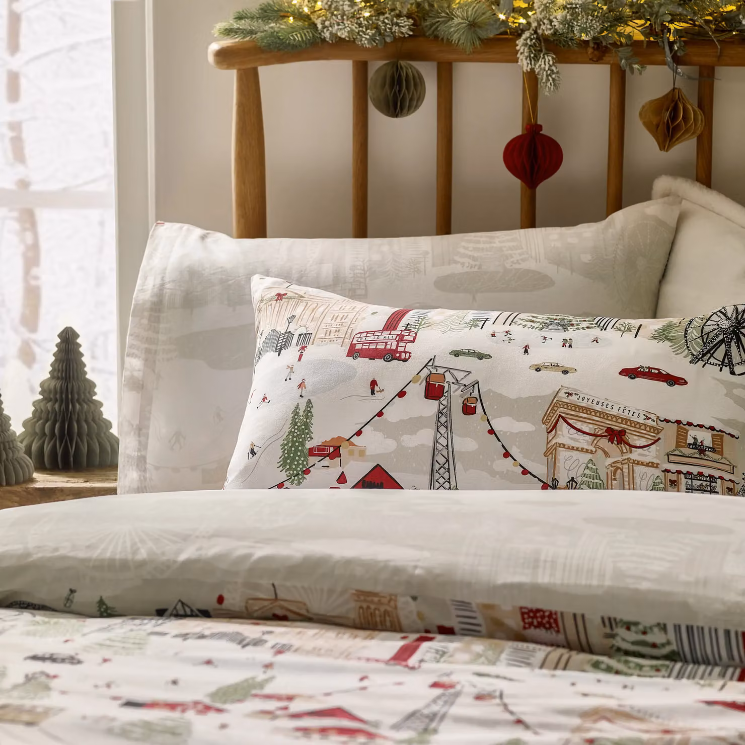 Furn Joy To All Christmas Graphic Printed Reversible Duvet Cover Set, Multicolour, 200 x 200 cm – 2