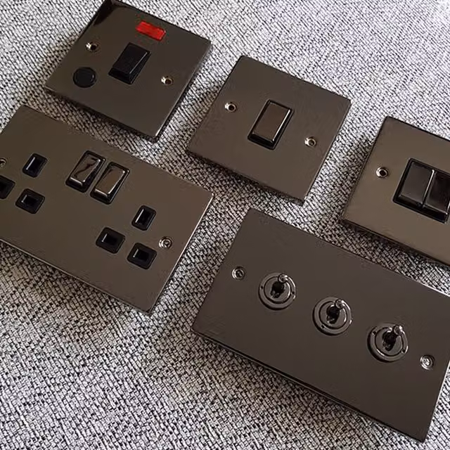 Gridpro 3 Gang Flush Socket Plate in Black Nickel