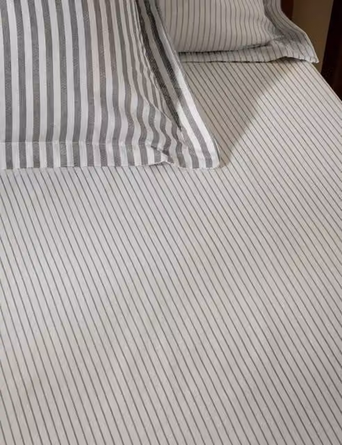 YARD Hebden Striped Pure Cotton Fitted Sheet, Grey, Single (3 ft)