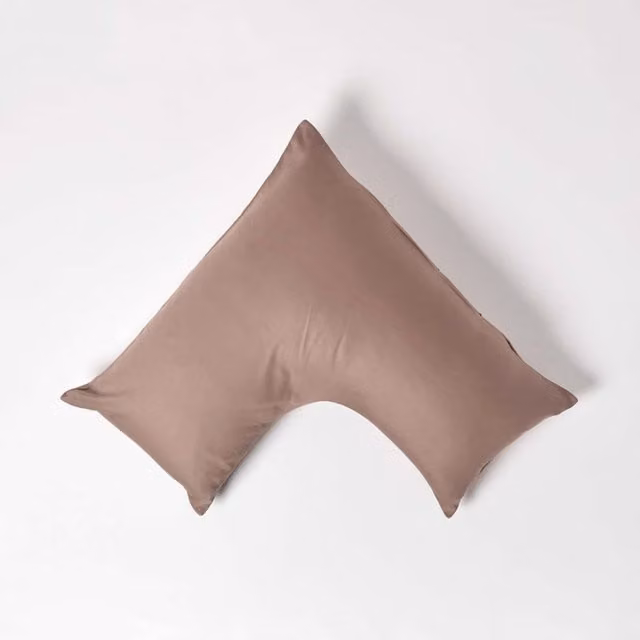 Homescapes Organic Egyptian Combed Cotton V Shaped Pillowcase in Brown