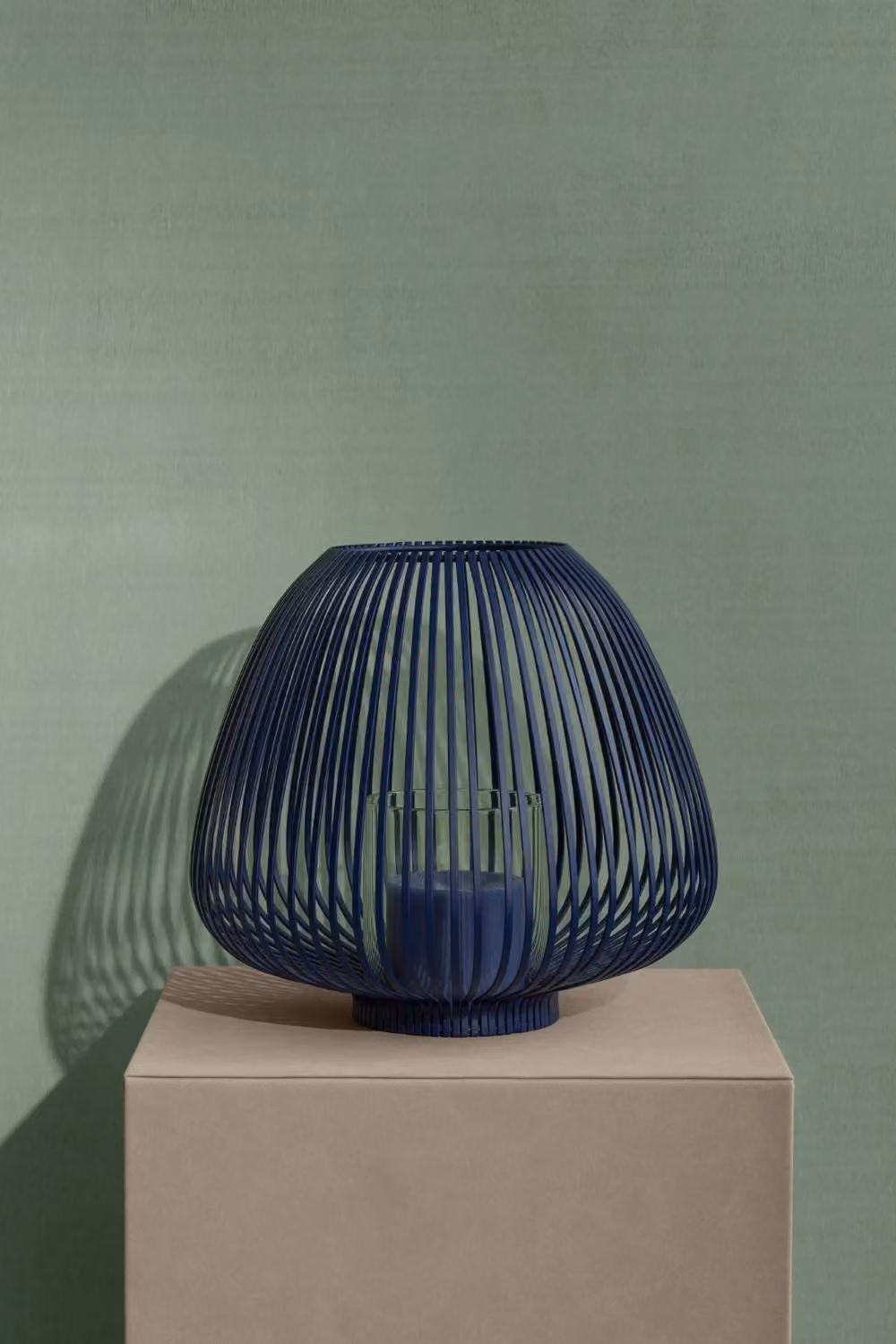 Blomus LYVA Lantern Size M in Ocean Cavern Blue – 2