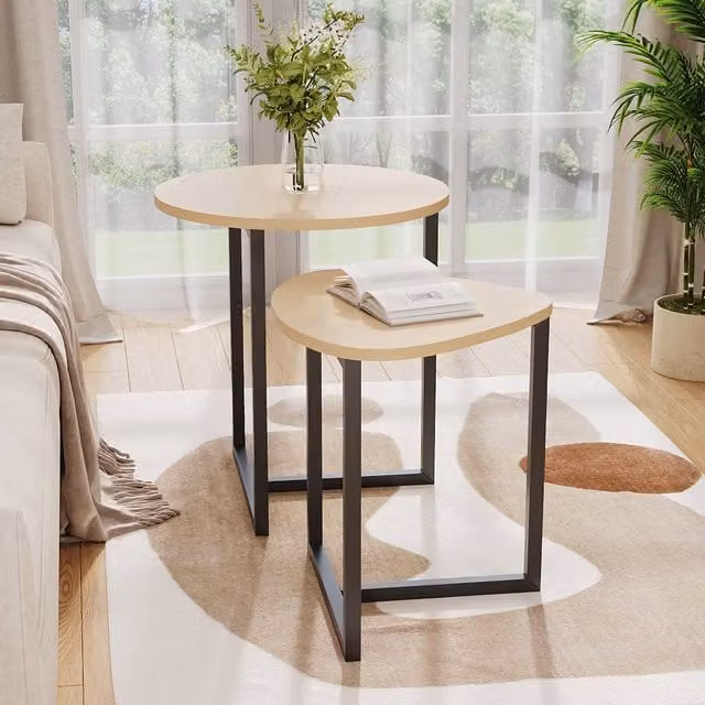 Livingandhome Set of 2 Round Nesting Side Tables in Wood Colour