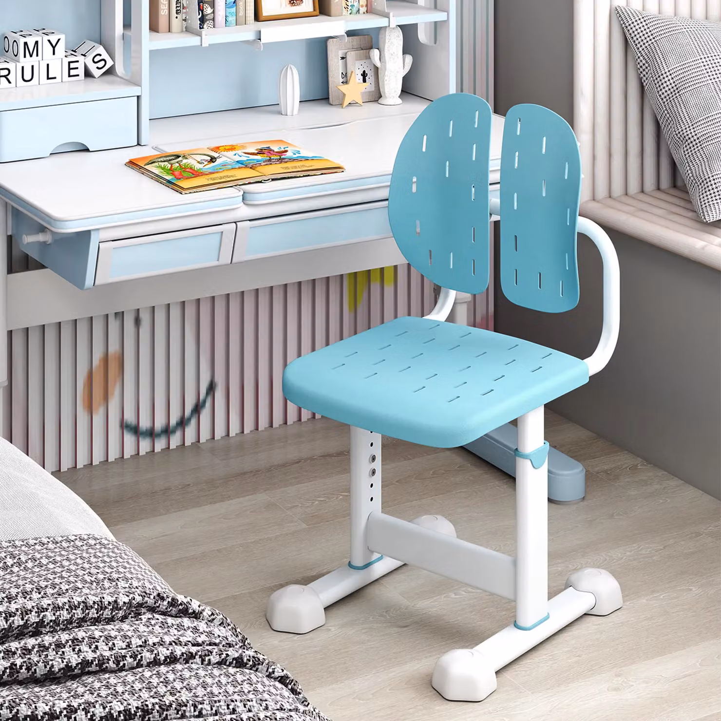 Costway Height-adjustable Kids Study Chair in Blue – 2