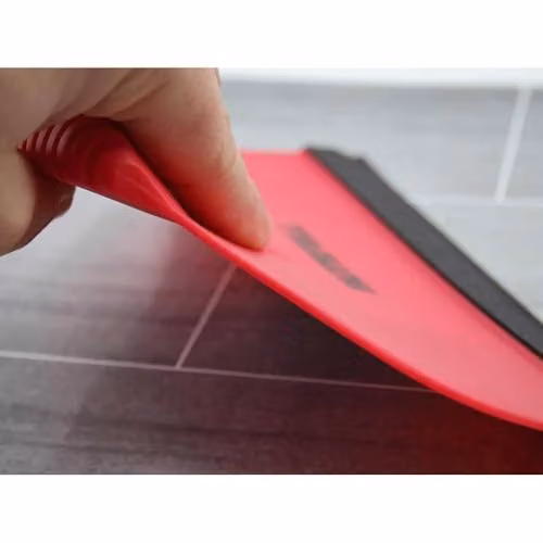 Faithfull Rubber Edge Squeegee in Blue or Red – 1
