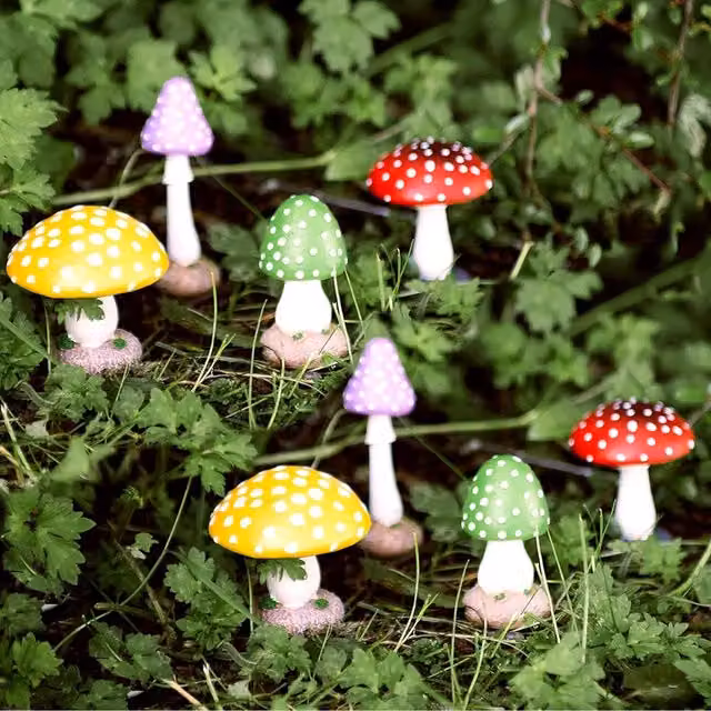 Garden Mile 8-Piece Multi-Coloured Plastic Mushroom Fairy Garden Decorations