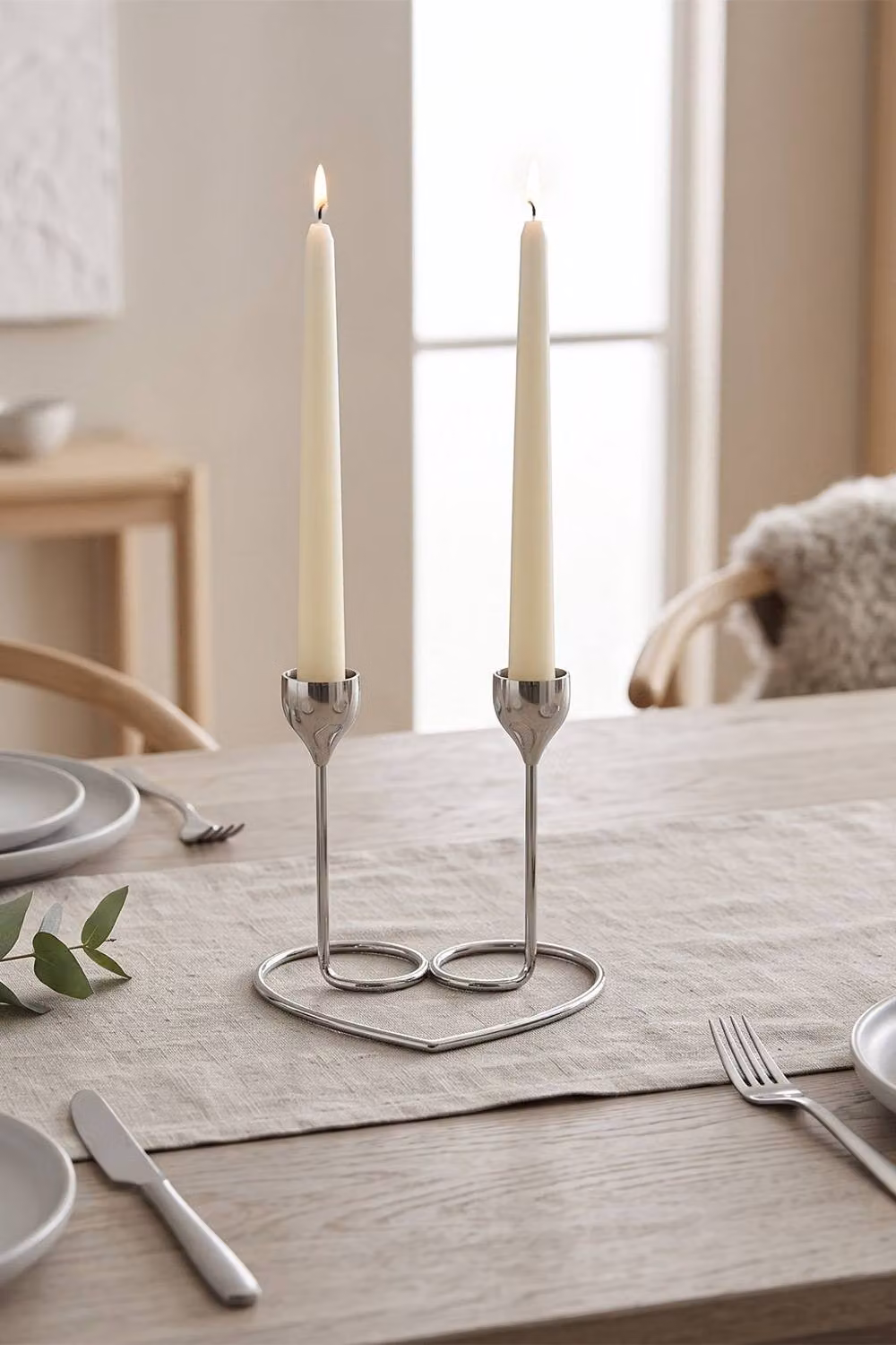 Homescapes Heart Candle Holder, Silver Toned Twin Dinner Candelabra, W/D/H: 21.0 x 21.0 x 18.0 cm – 2