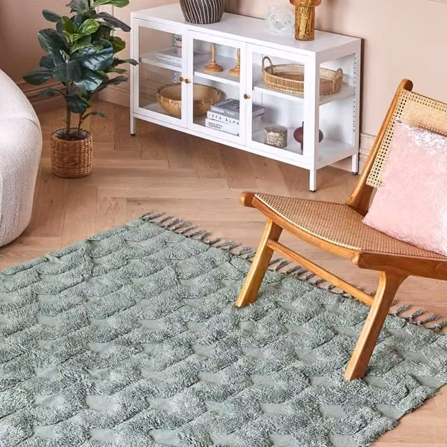 Wyld and Coco Green Hand-Tufted Cotton Geometric Boho Rug with Fringes, W: 140 cm, L: 200 cm – 1