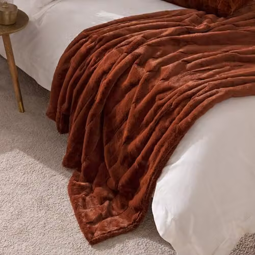 Paoletti Empress Faux Fur Throw in Rust, W: 130 cm, L: 180 cm – 3