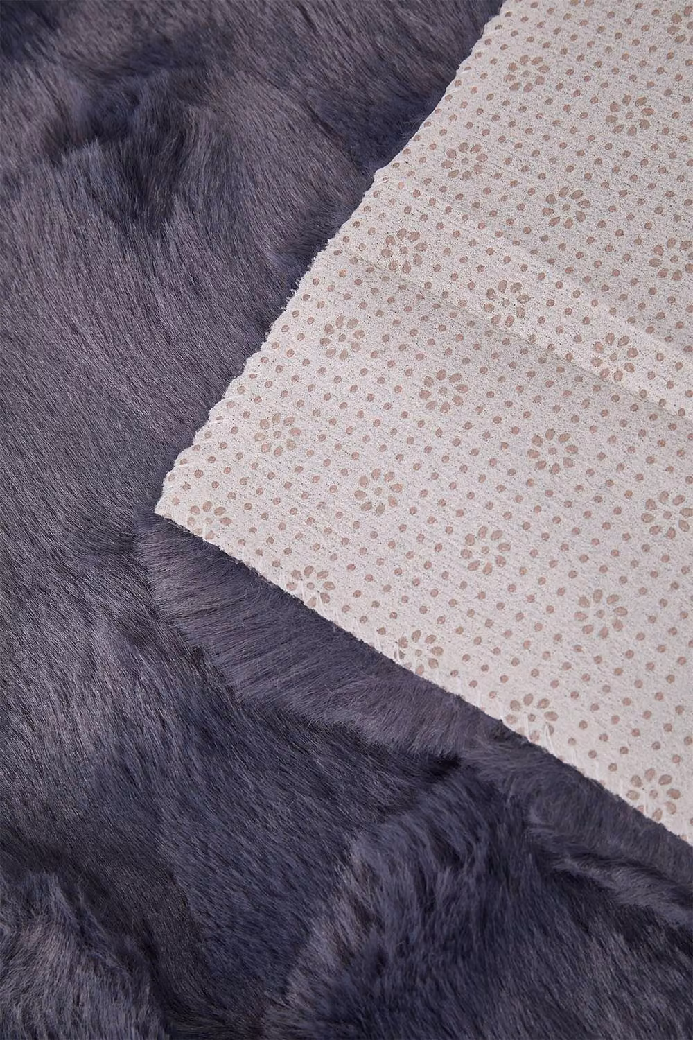Garden Sanctuary Grey Faux Fur Knitted Throw – 3