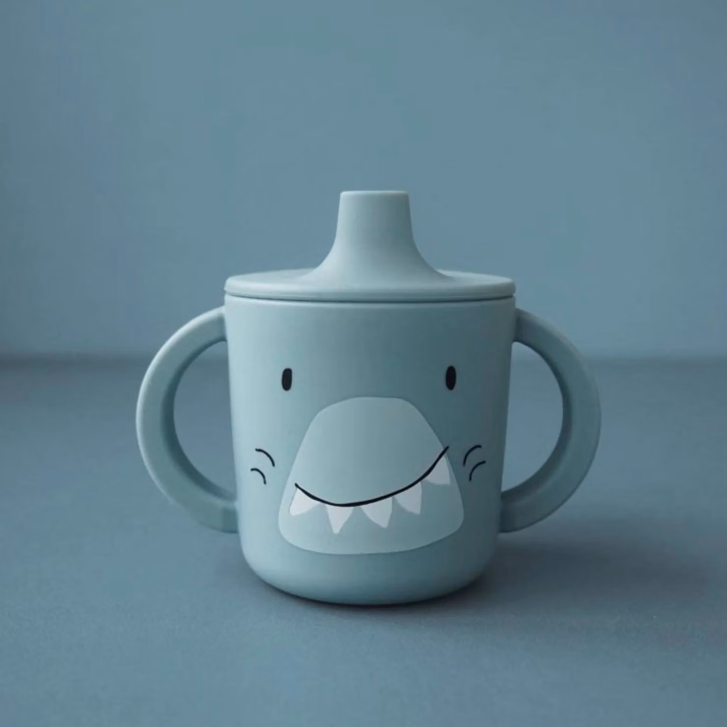 Trixie Mr. Shark Silicone Sippy Cup with Soft Spout in Blue and Grey – 2