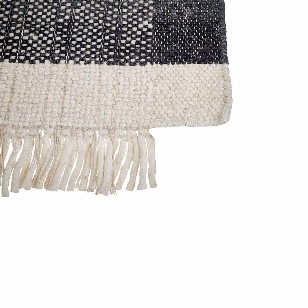 Wyld and Coco Hand-Woven Wool Herringbone Rug in Black and White with Fringes, W: 80 cm, L: 150 cm – 3