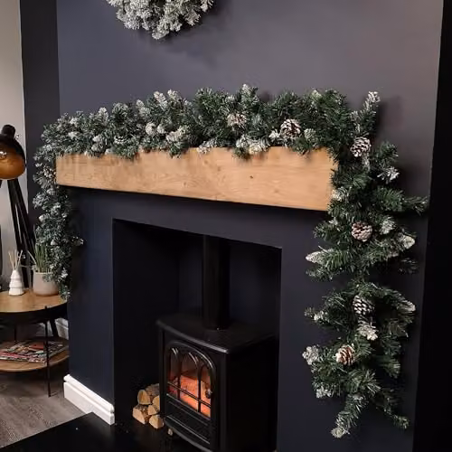 Samuel ALEXANDER 2.7m Snow Tipped Green Christmas Garland with Pine Cones and Mixed Needles