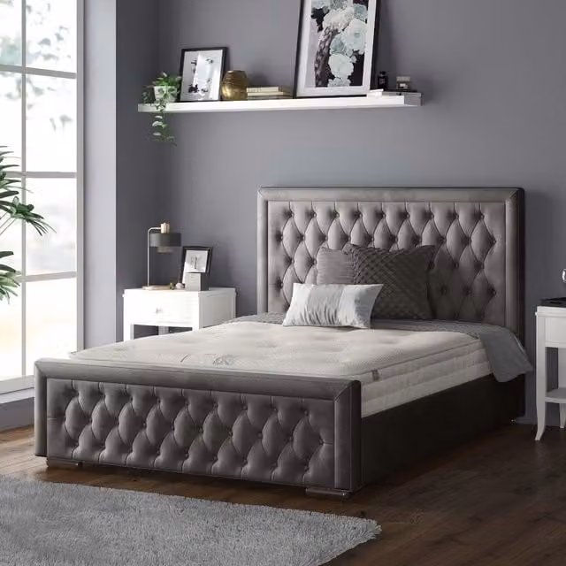 IH Design Chesterfield Upholstered Velvet Bed Frame in Grey, W/D/H: 180 x 200 cm