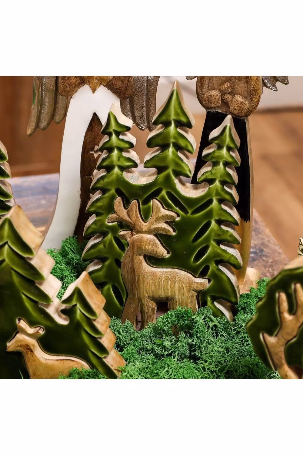 KDMD Lost in the Forest Stag 3D Wooden Tabletop Decor, Dark Green Mango Wood – 3