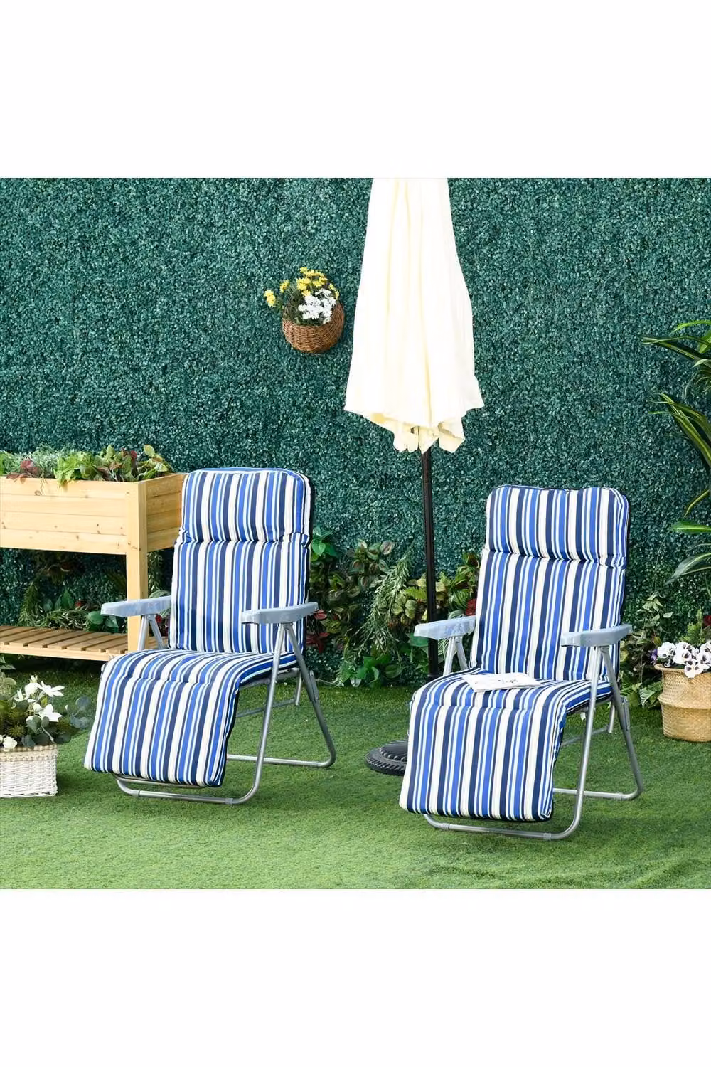ERGOVEXA Set of 2 Reclining Garden Chairs in Blue Striped Fabric with 5-Level Adjustable Backrest and Headrest – 2
