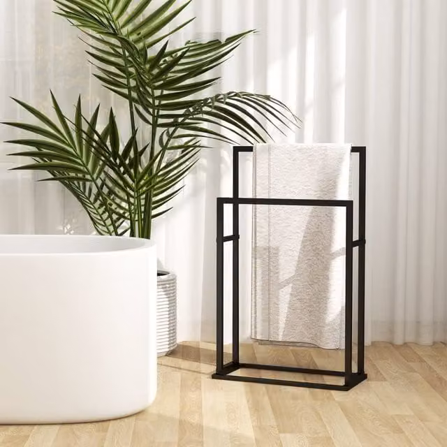 Berkfield Home Freestanding Metal Towel Rack in Black, W/D/H: 48 x 24 x 78.5 cm – 1