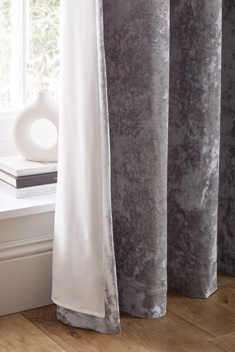 Catherine Lansfield Silver Crushed Velvet Lined Eyelet Curtains, W: 117 cm, H: 137 cm – 3