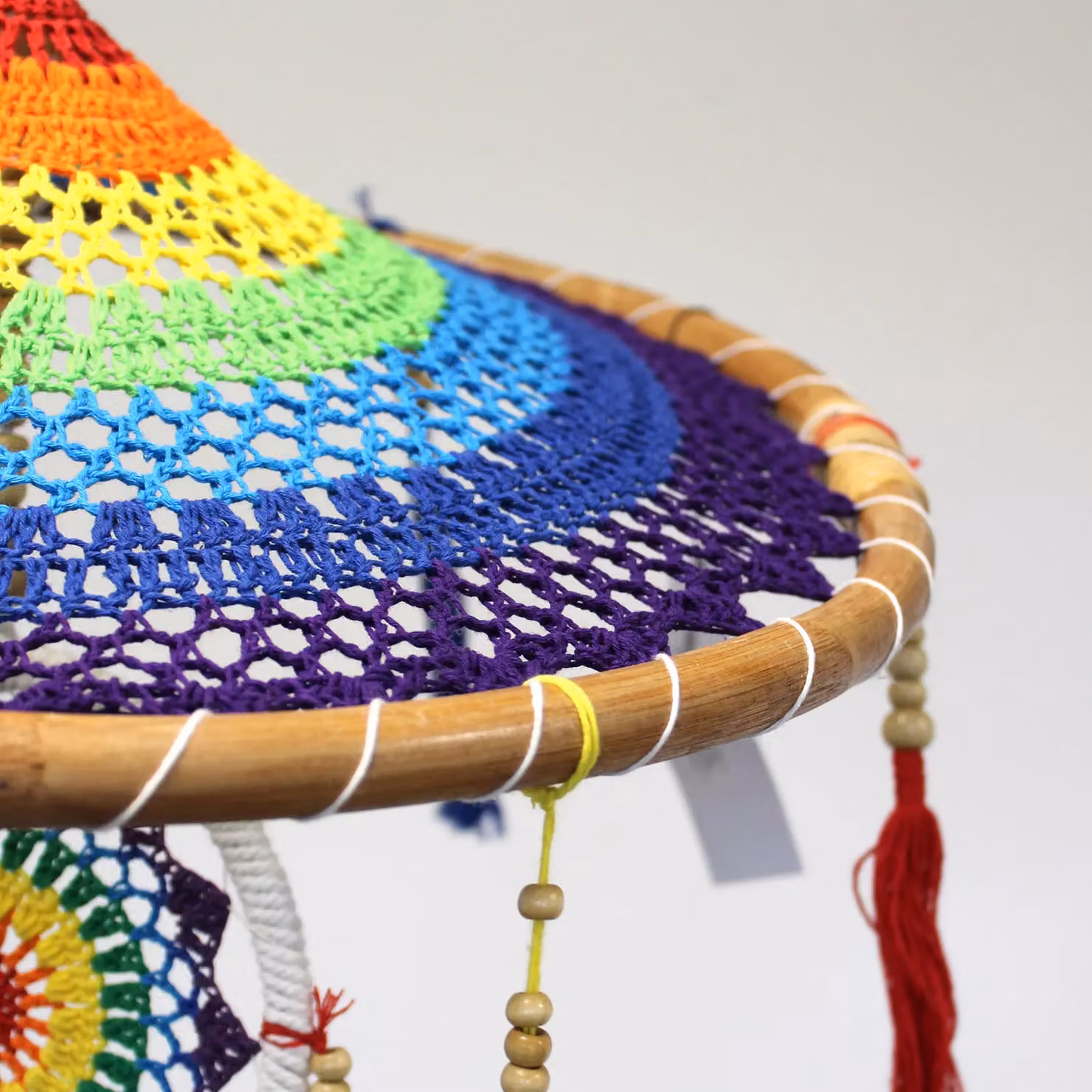 KDMD Extra Large Drama Dreamcatcher in Multicolour Vivid Rainbow with Heart and Mandala Details – 2