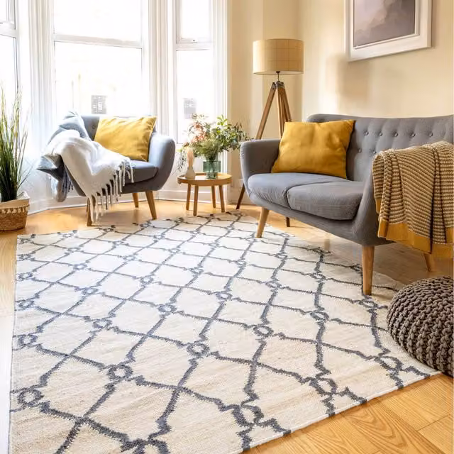 The Rug House Geometric Woven Jute Area Rug in Beige, W: 280 cm, D: 190 cm