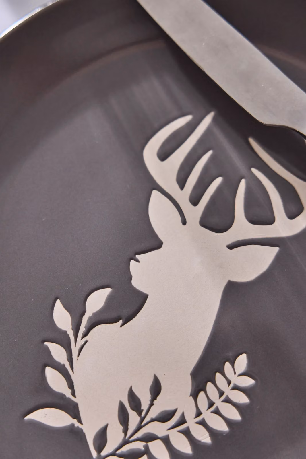 Dibor Set of 4 Grey Stag Head Stoneware Christmas Side Plates, Diameter: 21 cm – 3