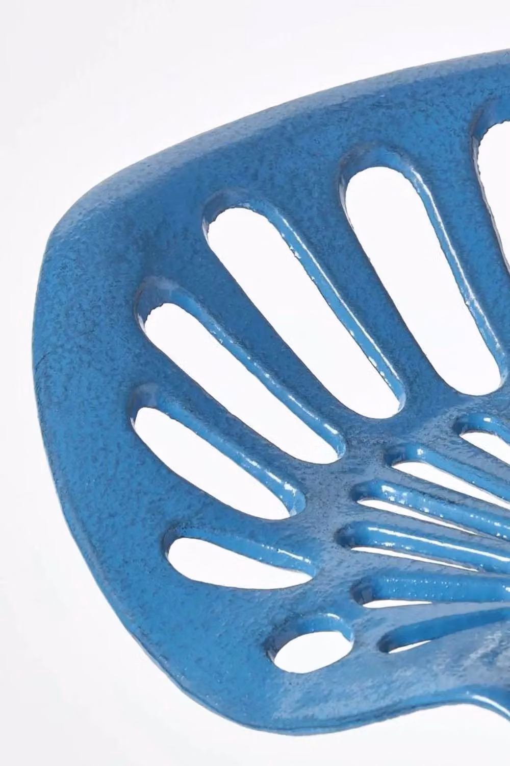 Homescapes Vintage Style Metal Adjustable Tractor Seat Bar Stool in Blue and Silver – 2