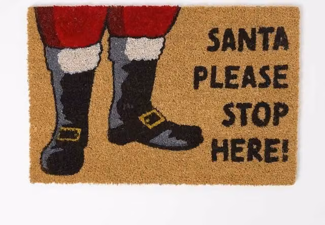 Homescapes Christmas Santa Stop Here Doormat, Beige Coir and Rubber, W: 40 cm, D: 60 cm – 1