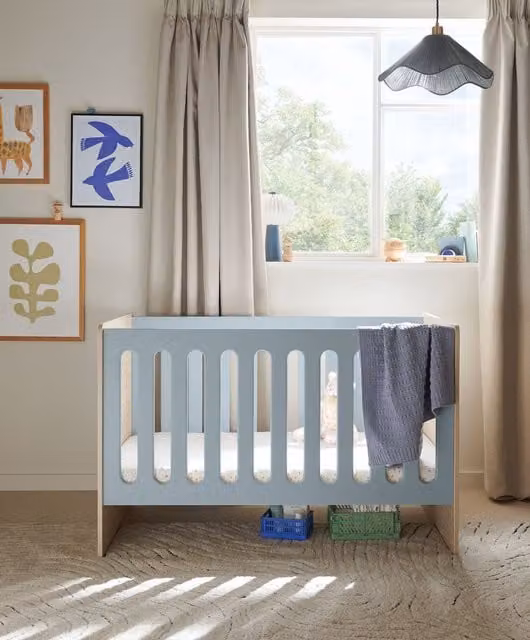 Mamas & Papas Vyne Cot in Bluebell and Oak