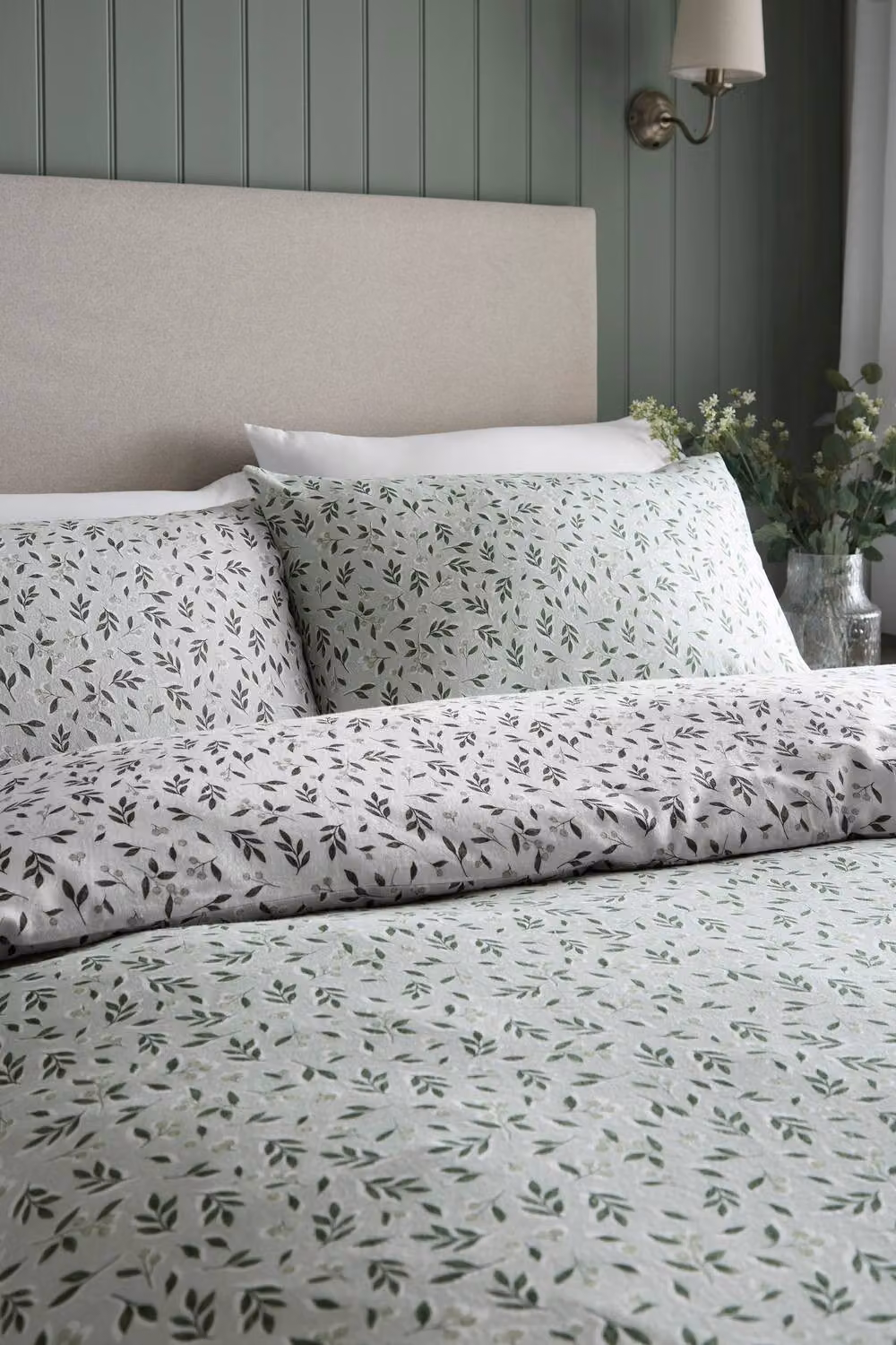 Dreams & Drapes Reversible Floral Green Brushed Cotton Flannel Duvet Cover Set, W: 180 cm, H: 200 cm – 2