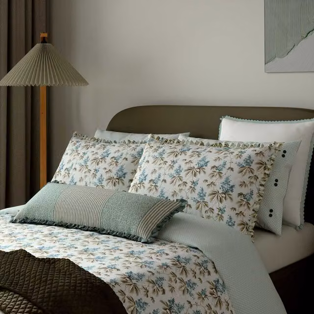 Bedeck of Belfast Clarence Single Duvet Cover and Pillowcase Set, Green Floral Cotton Percale – 1