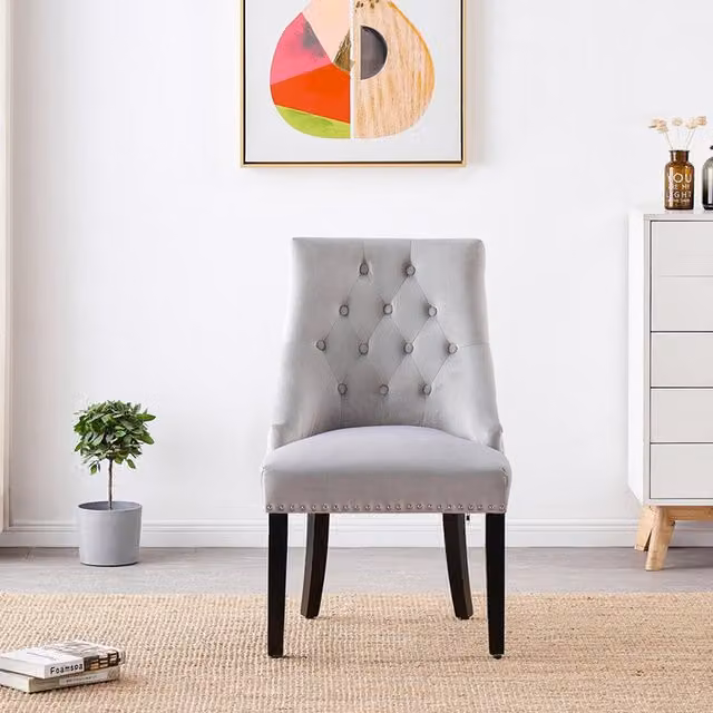 Life Interiors Set of 2 Velvet Dining Chairs with Scoop Knockerback and Button Tufting in Light Grey – 1