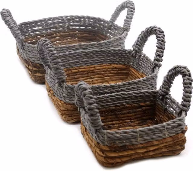KDMD Set of 3 Banana Leaf and Grey Raffia Seagrass Square Baskets with Open Weave Design – 1