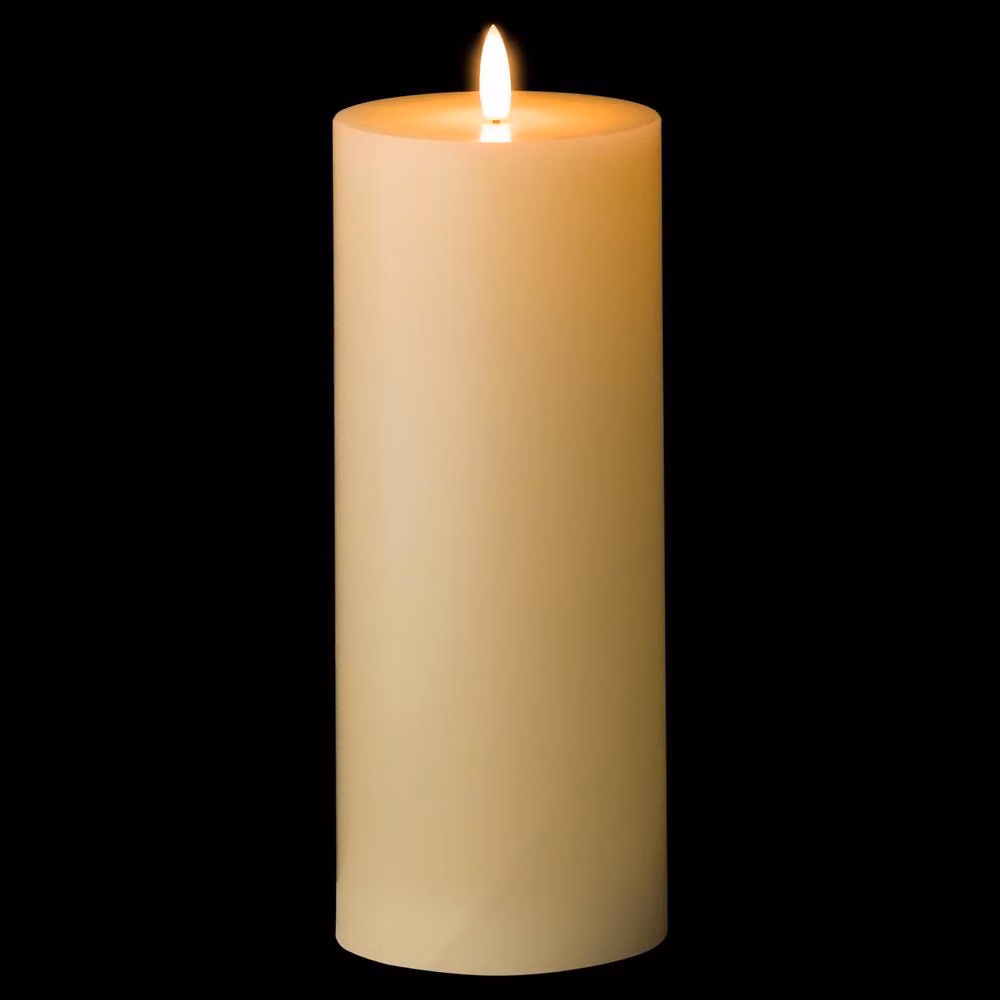 Love Lace Natural Glow LED Pillar Candle in Ivory, W/D/H: 8.89 x 8.89 x 22.86 cm – 2
