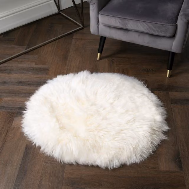 Native Natural White Round Sheepskin Wool Rug