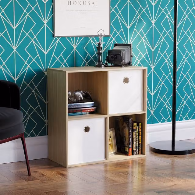 Vida Designs Durham 4 Cube Storage Unit in Oak with 2 White Baskets