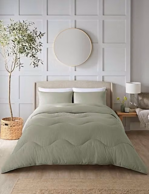 Night Lark Seersucker 4.5 Tog Coverless Summer Duvet Set, Green