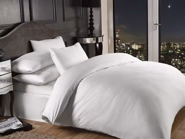 NewEdgeBlinds White Striped Cotton Polyester Fitted Sheet, W: 200 cm x L: 200 cm