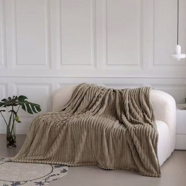 Velosso Snug Soft Chunky Ribbed Cord Plush Velvet Throw Blanket in Beige, W: 150 cm, L: 200 cm